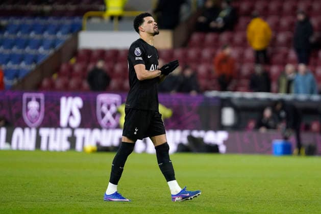 Burnley v Tottenham Hotspur, Burnley, UK - 24 Jan 2026 Cristian Romero of Tottenham Hotspur looks dejected after drawing the the Premier League match between Burnley and Tottenham Hotspur at Turf Moor, Burnley on 24 January 2026 ( Burnley Turf Moor Burnley England Copyright: xHarryxCornish PPAUKx PPA-242894