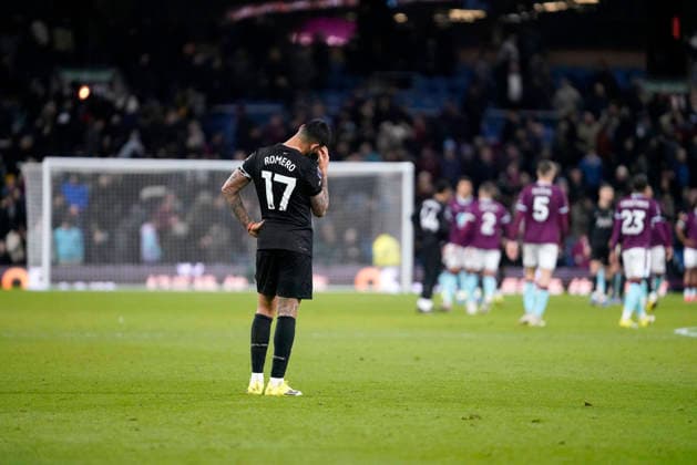 Burnley v Tottenham Hotspur, Burnley, UK - 24 Jan 2026 Cristian Romero of Tottenham Hotspur looks dejected after drawing the the Premier League match between Burnley and Tottenham Hotspur at Turf Moor, Burnley on 24 January 2026 ( Burnley Turf Moor Burnley England Copyright: xHarryxCornish PPAUKx PPA-242897