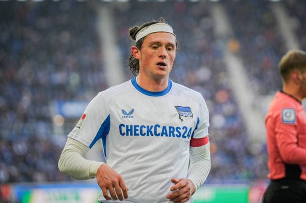 Deutschland, Fußball, 2 Bundesliga, Saison 2025 2026, Karlsruher SC vs. Herta BSC BBBank Wildpark (Karlsruhe): Fabian Reese (Hertha BSC, 11) Karlsruhe BBBank Wildpark Baden-Württemberg Deutschland