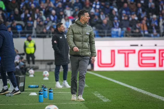 Deutschland, Fußball, 2 Bundesliga, Saison 2025 2026, Karlsruher SC vs. Herta BSC BBBank Wildpark (Karlsruhe): Christian Eichner (Karlsruher SC, Trainer) Karlsruhe BBBank Wildpark Baden-Württemberg Deutschland