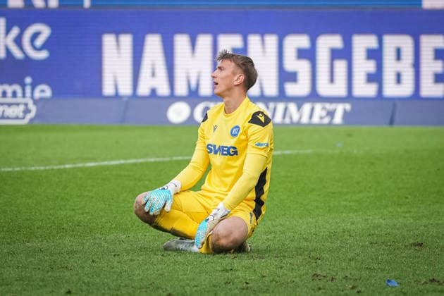 Deutschland, Fußball, 2 Bundesliga, Saison 2025 2026, Karlsruher SC vs. Herta BSC BBBank Wildpark (Karlsruhe): Hans Christian Bernat (Karlsruher SC, 1) Karlsruhe BBBank Wildpark Baden-Württemberg Deutschland