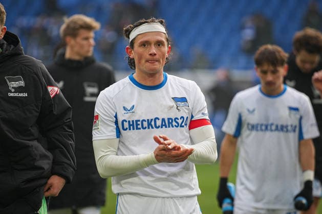 Deutschland, Fußball, 2 Bundesliga, Saison 2025 2026, Karlsruher SC vs. Herta BSC BBBank Wildpark (Karlsruhe): Fabian Reese (Hertha BSC, 11) Karlsruhe BBBank Wildpark Baden-Württemberg Deutschland