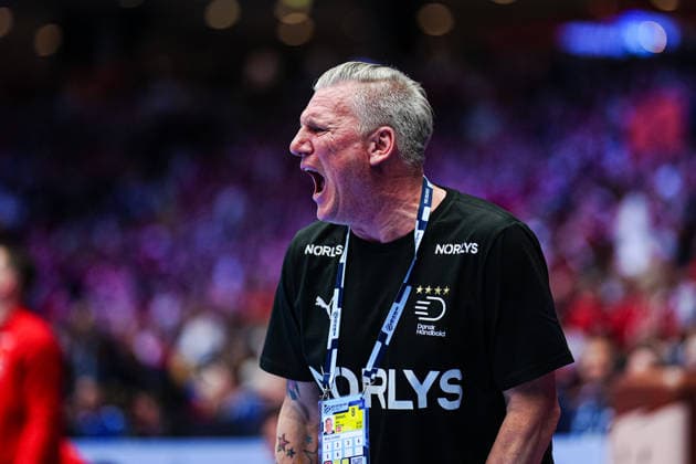 Nikolaj Jacobsen (Daenemark, Trainer) wuetend DEN, Spanien vs. Daenemark, Handball, EHF Europameisterschaft 2026, Hauptrunde, Spieltag 2, 24.01.2026 DEN, Spanien vs. Daenemark, Handball, EHF Europameisterschaft 2026, Hauptrunde, Spieltag 2, 24.01.2026 Herning Copyright: xEibner-Pressefoto MarcelxvonxFehrnx EP_MFN