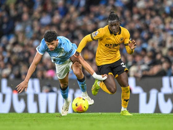 Manchester City v Wolverhampton Wanderers Premier League Mateus Mane of Wolverhampton Wanderers and Matheus Nunes of Manchester City during the Premier League match at the Etihad Stadium, Manchester 24 01 2026 UK Newspapers OUT Copyright: xKarlxVallantinex FIL-22858-0101