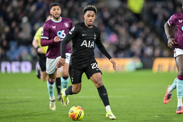 24th January 2026; Turf Moor, Burnley, Lancashire, England; Premier League Football, Burnley versus Tottenham Hotspur; Wilson Odobert of Tottenham Hotspur runs the with ball  LeexDurkin Content restricted for UK based newspaper