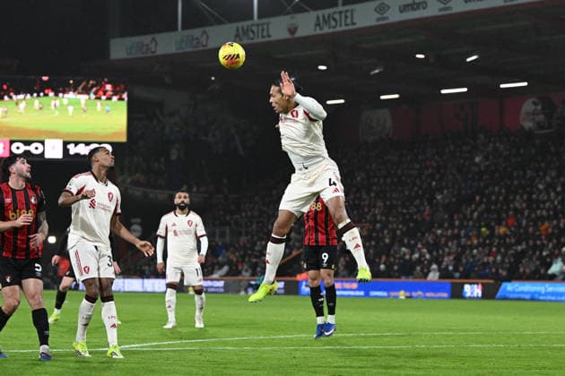 Bournemouth v Liverpool, Premier League Virgil van Dijk (4) of Liverpool heads the ball clear during the Premier League match between Bournemouth and Liverpool at the Vitality Stadium, Bournemouth, UK on 24 January 2026. Bournemouth Vitality Stadium Dorset UK Editorial use only DataCo restrictions apply See www.football-dataco.com , Copyright: xGrahamxHuntx PSI-23639-0041