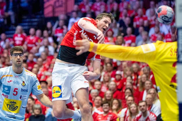 European Men s Handball Championship: Denmark - Spain Denmark s Magnus Landin in action during the men s handball match between Denmark and Spain in EHF Euro 2026 Group B at Jyske Bank Boxen in Herning, Saturday, January 24, 2026. (Photo: Bo Amstrup Ritzau Scanpix) , Herning Denmark Mors Copyright: BoxAmrstrupx xRitzauxScanpix BoxAmstrupx spdk20260124-184802-L