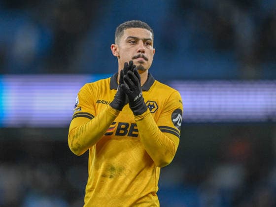 Manchester City v Wolverhampton Wanderers Premier League Andre of Wolverhampton Wanderers appreciates the supporters at the end of the game during the Premier League match at the Etihad Stadium, Manchester 24 01 2026 UK Newspapers OUT Copyright: xKarlxVallantinex FIL-22858-0129