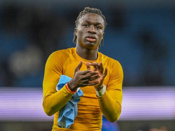 Manchester City v Wolverhampton Wanderers Premier League Mateus Mane of Wolverhampton Wanderers appreciates the supporters at the end of the game during the Premier League match at the Etihad Stadium, Manchester 24 01 2026 UK Newspapers OUT Copyright: xKarlxVallantinex FIL-22858-0131