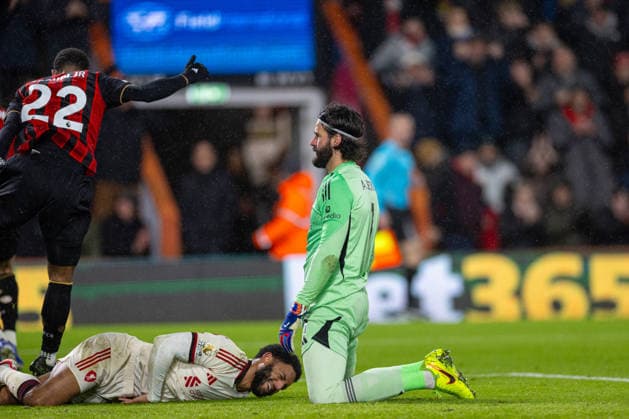 Football - FA Premier League - Bournemouth AFC v Liverpool FC BOURNEMOUTH, ENGLAND - Saturday, January 24, 2026: Liverpool s Joe Gomez lies injured after clashing with goalkeeper Alisson Becker (R) whilst conceeding the first goal during the FA Premier League match between Bournemouth AFC and Liverpool FC at Dean Court. (Photo by David Rawcliffe Propaganda) BOURNEMOUTH Dean Court DORSET ENGLAND  Copyright: xDavidxRawcliffex P2026-01-24-Bournemouth_Liverpool-103