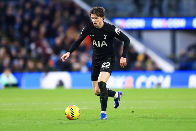 Burnley, England, 24th January 2026. Conor Gallagher of Tottenham Hotspur runs with the ball during the Burnley vs Tottenham Hotspur Premier League match at Turf Moor, Burnley. Picture credit should read: Jessica Hornby Sportimage EDITORIAL USE ONLY. No use with unauthorised audio, video, data, fixture lists, club league logos or live services. Online in-match use limited to 120 images, no video emulation. No use in betting, games or single club league player publications. SPI_079_JH_BURNLEY_TOTTENHAM SPI-4474-0078