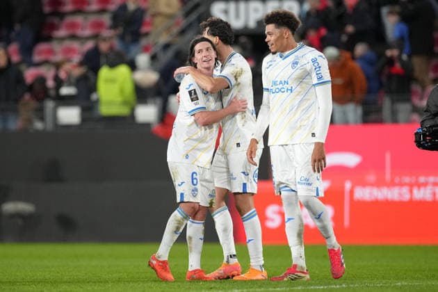 Stade Rennais FC v FC Lorient - Ligue 1 McDonald s 2025 2026 06 Laurent ABERGEL (fcl) - 08 Noah CADIOU (fcl) during the Ligue 1 McDonald s match between Rennes and Lorient at Roazhon Park on January 24, 2026 in Rennes, France. Rennes France  Copyright: xFEPx 776348264