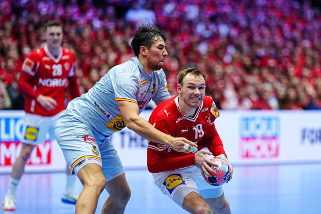 Daniel Dujshebaev (Spanien, 24), Mathias Gidsel (Daenemark, 19) DEN, Spanien vs. Daenemark, Handball, EHF Europameisterschaft 2026, Hauptrunde, Spieltag 2, 24.01.2026 DEN, Spanien vs. Daenemark, Handball, EHF Europameisterschaft 2026, Hauptrunde, Spieltag 2, 24.01.2026 Herning Copyright: xEibner-Pressefoto MarcelxvonxFehrnx EP_MFN