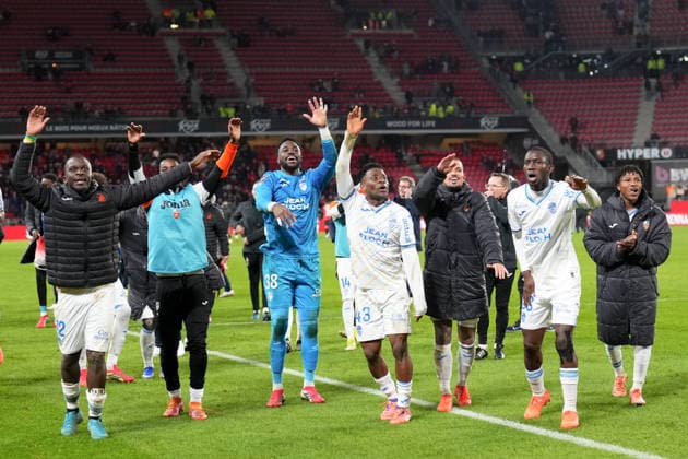Stade Rennais FC v FC Lorient - Ligue 1 McDonald s 2025 2026 38 Yvon-Landry MVOGO NGANOMA (fcl) - 43 Arsene KOUASSI (fcl) - 29 Karim DERMANE (fcl) during the Ligue 1 McDonald s match between Rennes and Lorient at Roazhon Park on January 24, 2026 in Rennes, France. Rennes France  Copyright: xFEPx 776348264