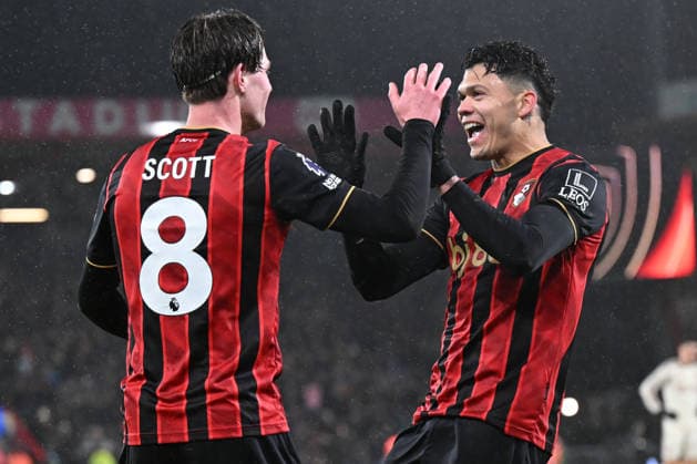 Bournemouth v Liverpool Premier League Evanilson of Bournemouth celebrates scoring his side s first goal with Alex Scott of Bournemouth during the Premier League match at the Vitality Stadium, Bournemouth 24 01 2026 UK Newspapers OUT Copyright: xJeremyxLandeyx FIL-22861-0040