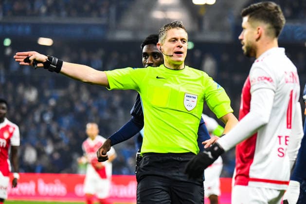 FOOTBALL : AC Le Havre vs AS Monaco - Ligue 1 McDonald s - JournÃ e 19 - 24 01 2026 Marc Bollengier (Arbitre central) Le HavreFrance  Copyright: xBaptistexAutissierx
