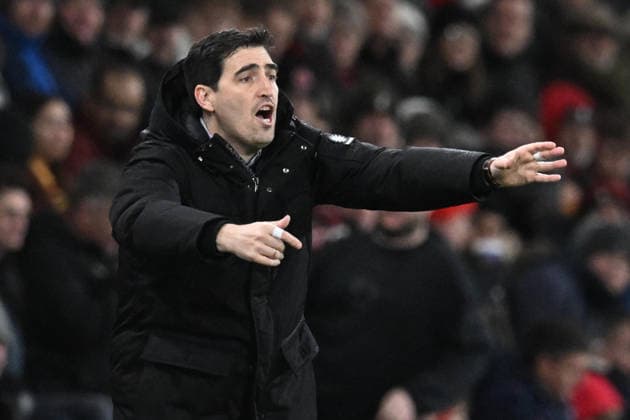 Bournemouth v Liverpool, Premier League AFC Bournemouth manager Andoni Iraola gestures during the Premier League match between Bournemouth and Liverpool at the Vitality Stadium, Bournemouth, UK on 24 January 2026. Bournemouth Vitality Stadium Dorset UK Editorial use only DataCo restrictions apply See www.football-dataco.com , Copyright: xGrahamxHuntx PSI-23639-0086