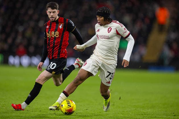 Football - FA Premier League - Bournemouth AFC v Liverpool FC BOURNEMOUTH, ENGLAND - Saturday, January 24, 2026: Liverpool s Rio Ngumoha and Bournemouth s Ryan Christie (L) during the FA Premier League match between Bournemouth AFC and Liverpool FC at Dean Court. (Photo by David Rawcliffe Propaganda) BOURNEMOUTH Dean Court DORSET ENGLAND  Copyright: xDavidxRawcliffex P2026-01-24-Bournemouth_Liverpool-146
