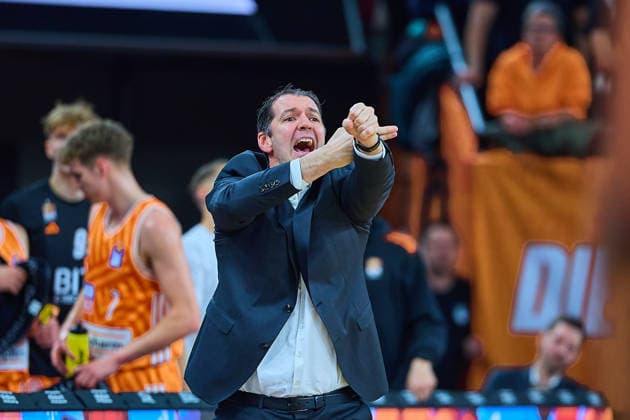Ty Harrelson (ratiopharm ulm, Head Coach) gestikuliert GER, ratiopharm ulm vs. MLP Academics Heidelberg, Basketball, 17. Spieltag, EasyCredit Bundesliga, Spielzeit 2025 2026, 24.01.2026 GER, ratiopharm ulm vs. MLP Academics Heidelberg, Basketball, 17. Spieltag, EasyCredit Bundesliga, Spielzeit 2025 2026, 24.01.2026 Neu-Ulm Copyright: xEibner-Pressefoto GeraldxOelze-dexStoppanyx EP_ODS