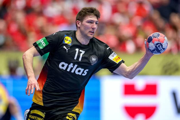 24.01.2026, Handball, Men s EHF EURO 2026, Deutschland - Norwegen, Jyske Bank Boxen in Herning, Dänemark, Main Round: Lukas Zerbe (Germany 17) Dänemark