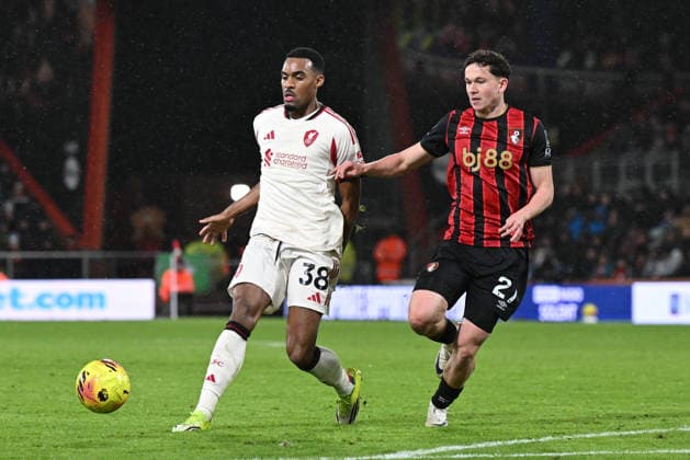 Bournemouth v Liverpool, Premier League Ryan Gravenberch (38) of Liverpool on the attack battles for possession with Alex Toth (27) of AFC Bournemouth during the Premier League match between Bournemouth and Liverpool at the Vitality Stadium, Bournemouth, UK on 24 January 2026. Bournemouth Vitality Stadium Dorset UK Editorial use only DataCo restrictions apply See www.football-dataco.com , Copyright: xGrahamxHuntx PSI-23639-0138