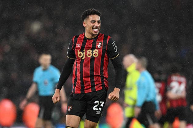 Bournemouth v Liverpool, Premier League James Hill (23) of AFC Bournemouth celebrates at full time during the Premier League match between Bournemouth and Liverpool at the Vitality Stadium, Bournemouth, UK on 24 January 2026. Bournemouth Vitality Stadium Dorset UK Editorial use only DataCo restrictions apply See www.football-dataco.com , Copyright: xGrahamxHuntx PSI-23639-0150