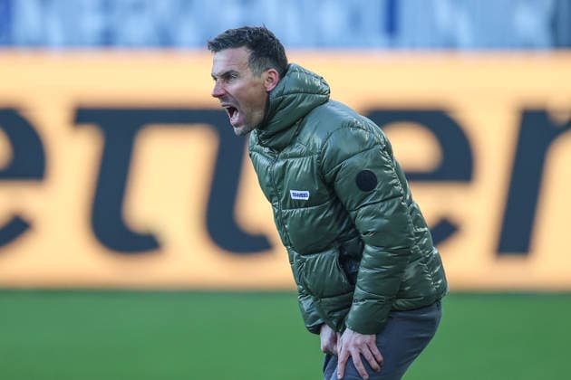 Christian Eichner (Karlsruher SC, Chef-Trainer) bruellt an der Seitenlinie, Karlsruher SC vs. Hertha BSC, 2. Bundesliga, 19. Spieltag, 2025 2026, 24.01.2026, DFL REGULATIONS PROHIBIT ANY USE OF PHOTOGRAPHS AS IMAGE SEQUENCES AND OR QUASI-VIDEO, Karlsruher SC vs. Hertha BSC, 2. Bundesliga, 19. Spieltag, 2025 2026, 24.01.2026 Karlsruhe