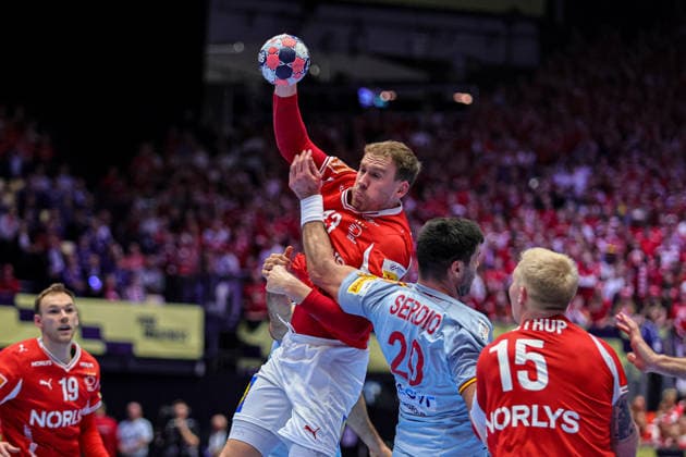 43Pytlick, Simon in action Match between SPAIN VS DENMARK valid for Men s EHF EURO 2026 at Jyske Bank Boxen in Herning on 24 January 2026. Herning Jyske Bank Boxen Herning Denmark Copyright: xIMAGOx xPRIMExSPORTSxIMAGESx xANGELOxMOREIRAx