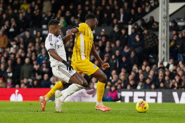 Fulham v Brighton & Hove Albion, Premier League Danny Welbeck of Brighton & Hove Albion scoring a goal that was later ruled offside by VAR during the Fulham v Brighton & Hove Albion Premier League match at Craven Cottage, London, England on 24 January 2026 Credit: Dylan Hepworth Every Second Media Editorial use only. All images are copyright Every Second Media Limited. No images may be reproduced without prior permission. All rights reserved. Premier League and Football League images are subject to licensing agreements with Football DataCo Limited. see https: www.football-dataco.com Copyright: xIMAGO EveryxSecondxMediax ESM-1770-0150 DylanxHepworthx xEveryxSecondxMediax
