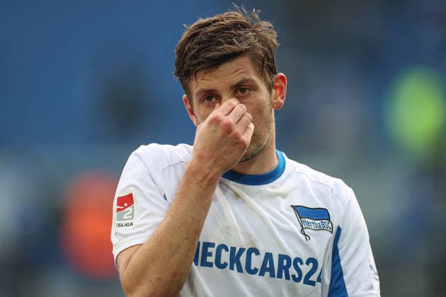 Kownacki Dawid (Hertha BSC, 09) wirkt nachdenklich, Karlsruher SC vs. Hertha BSC, 2. Bundesliga, 19. Spieltag, 2025 2026, 24.01.2026, DFL REGULATIONS PROHIBIT ANY USE OF PHOTOGRAPHS AS IMAGE SEQUENCES AND OR QUASI-VIDEO, Karlsruher SC vs. Hertha BSC, 2. Bundesliga, 19. Spieltag, 2025 2026, 24.01.2026 Karlsruhe