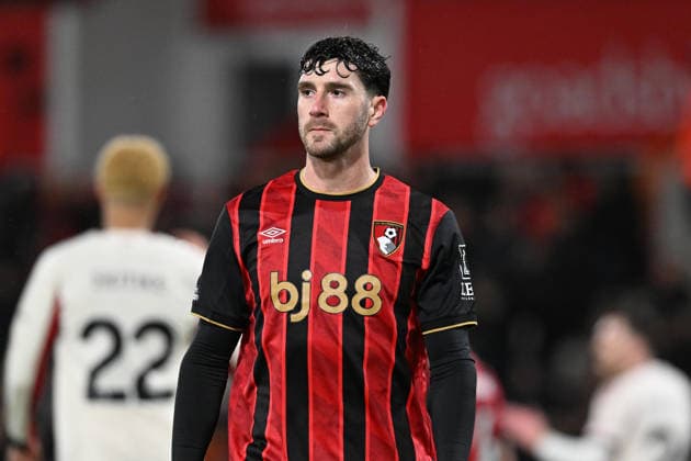 Bournemouth v Liverpool, Premier League Marcos Senesi (5) of AFC Bournemouth during the Premier League match between Bournemouth and Liverpool at the Vitality Stadium, Bournemouth, UK on 24 January 2026. Bournemouth Vitality Stadium Dorset UK Editorial use only DataCo restrictions apply See www.football-dataco.com , Copyright: xGrahamxHuntx PSI-23639-0180