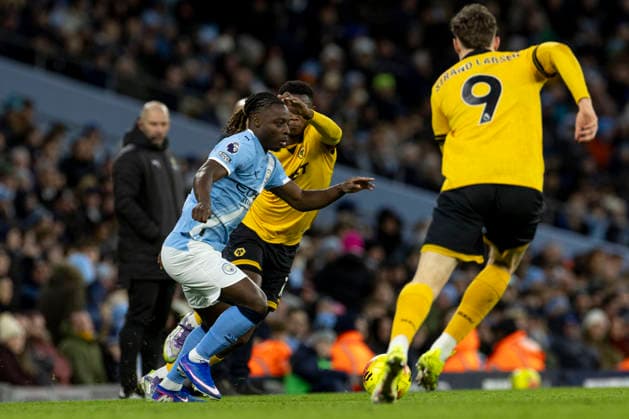 Manchester City v Wolverhampton Wanderers - Premier League Jeremy Doku 11 of Manchester City F.C. is in action during the Premier League match between Manchester City and Wolverhampton Wanderers at the Etihad Stadium in Manchester, England, on January 24, 2026. Manchester Manchester United, ManU Kingdom  Copyright: xMIxNewsx originalFilename:fletcher-manchest260124_npPeE.jpg