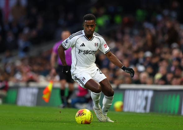 24th January 2026; Craven Cottage, Fulham, London, England; Premier League Football, Fulham versus Brighton and Hove Albion; Ryan Sessegnon of Fulham on the ball  JohnxPatrickxFletcher Content restricted for UK based newspaper