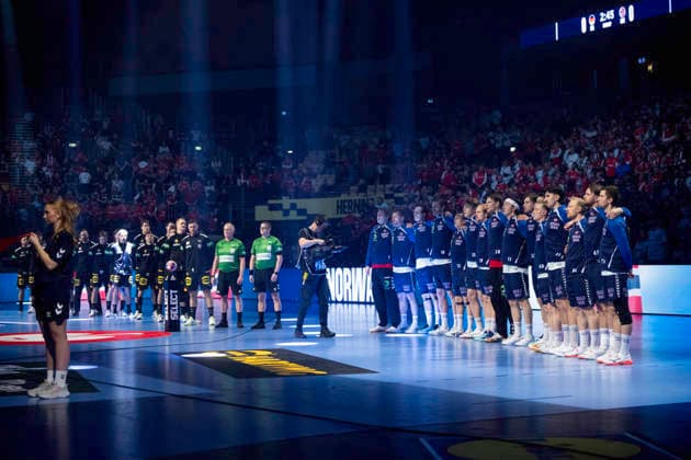 European Men s Handball Championship: Germany - Norway The players during the playing of Norway s national anthem at the men s handball match between Germany and Norway in EHF Euro 2026 group B at Jyske Bank Boxen in Herning, Saturday, January 24, 2026. (Photo: Bo Amstrup Ritzau Scanpix) , Herning Denmark Mors Copyright: BoxAmrstrupx xRitzauxScanpix BoxAmstrupx spdk20260124-225355-L