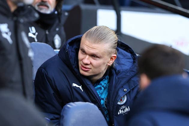 Manchester City v Wolverhampton Wanderers, Premier League Erling Haaland of Manchester City watches on from the bench before the Manchester City v Wolverhampton Wanderers Premier League match at the Etihad Stadium, Manchester, England on 24 January 2026 Credit: Ryan Crockett Every Second Media Editorial use only. All images are copyright Every Second Media Limited. No images may be reproduced without prior permission. All rights reserved. Premier League and Football League images are subject to licensing agreements with Football DataCo Limited. see https: www.football-dataco.com Copyright: xIMAGO EveryxSecondxMediax ESM-1769-0149 RyanxCrockettx xEveryxSecondxMediax
