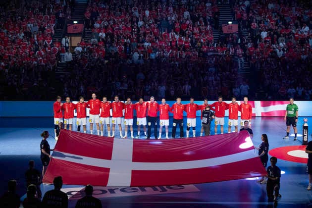 Men s Handball European Championship, EM, Europameisterschaft Denmark - Spain The Danish players during Denmark s national anthem before the men s handball match between Denmark and Spain in the EHF Euro 2026 group B at Jyske Bank Boxen in Herning, Saturday, January 24, 2026. (Photo: Bo Amstrup Ritzau Scanpix) , Herning Denmark Mors Copyright: BoxAmrstrupx xRitzauxScanpix BoxAmstrupx spdk20260124-230054-L