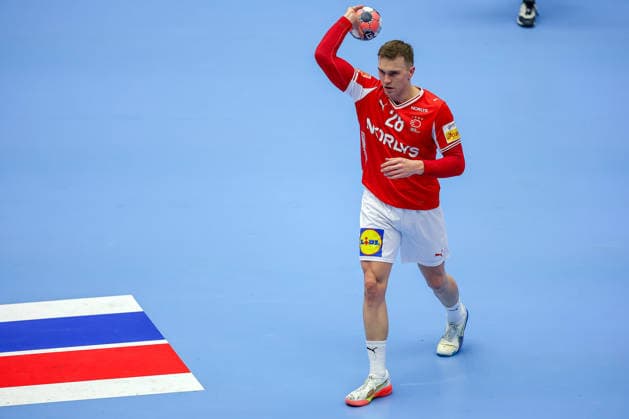 24.01.2026, Handball, Men s EHF EURO 2026, Dänemark -Spanien, Jyske Bank Boxen in Herning, Dänemark, Main Round: Lasse Bredekjaer Andersson (Denmark 28) Dänemark