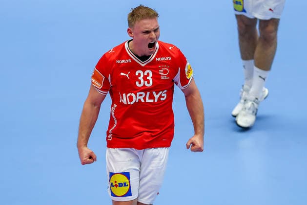 24.01.2026, Handball, Men s EHF EURO 2026, Dänemark -Spanien, Jyske Bank Boxen in Herning, Dänemark, Main Round: Emil Siersbaek Bergholt (Denmark 33) jubelnd Dänemark