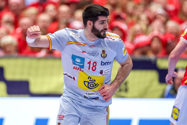 24.01.2026, Handball, Men s EHF EURO 2026, Dänemark -Spanien, Jyske Bank Boxen in Herning, Dänemark, Main Round: Imanol Garciandia Alustiza (Espania 18) jubelnd Dänemark