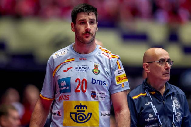 24.01.2026, Handball, Men s EHF EURO 2026, Dänemark -Spanien, Jyske Bank Boxen in Herning, Dänemark, Main Round: Abel Serdio Guntin (Espania 20) Dänemark