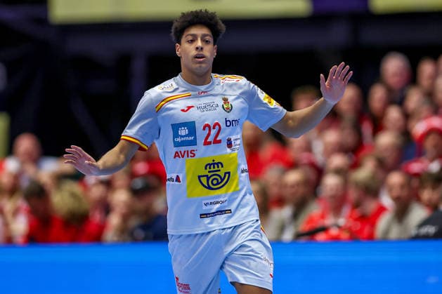 24.01.2026, Handball, Men s EHF EURO 2026, Dänemark -Spanien, Jyske Bank Boxen in Herning, Dänemark, Main Round: Marcos Fis Ballester (Espania 22) Dänemark