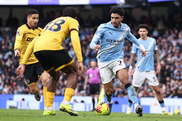 Manchester City v Wolverhampton Wanderers, Premier League Omar Marmoush of Manchester City looks to get past Jackson Tchatchoua of Wolverhampton Wanderers during the Manchester City v Wolverhampton Wanderers Premier League match at the Etihad Stadium, Manchester, England on 24 January 2026 Credit: Ryan Crockett Every Second Media Editorial use only. All images are copyright Every Second Media Limited. No images may be reproduced without prior permission. All rights reserved. Premier League and Football League images are subject to licensing agreements with Football DataCo Limited. see https: www.football-dataco.com Copyright: xIMAGO EveryxSecondxMediax ESM-1769-0169 RyanxCrockettx xEveryxSecondxMediax