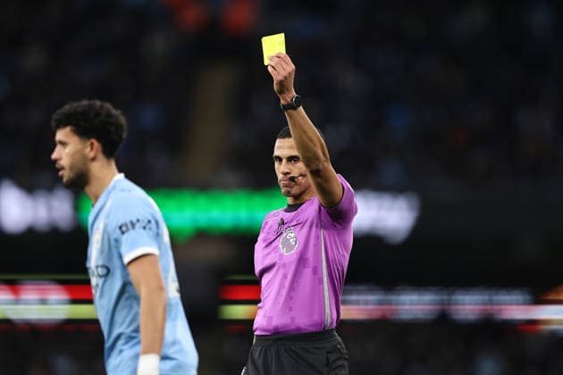 Manchester City v Wolverhampton Wanderers, Premier League Matheus Nunes of Manchester City is booked by Referee Farai Hallam during the Manchester City v Wolverhampton Wanderers Premier League match at the Etihad Stadium, Manchester, England on 24 January 2026 Credit: Ryan Crockett Every Second Media Editorial use only. All images are copyright Every Second Media Limited. No images may be reproduced without prior permission. All rights reserved. Premier League and Football League images are subject to licensing agreements with Football DataCo Limited. see https: www.football-dataco.com Copyright: xIMAGO EveryxSecondxMediax ESM-1769-0251 RyanxCrockettx xEveryxSecondxMediax