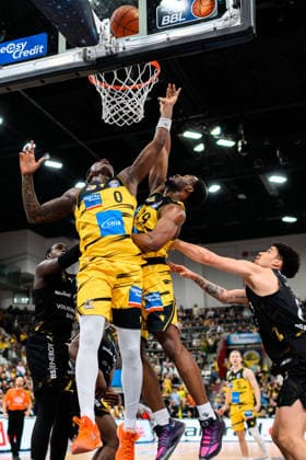 Ludwigsburg, BBL - 25 26 - MHP Riesen Ludwigsburg vs. Basketball Loewen Braunschweig Babacar Sane (Ludwigsburg), Maxwell Dongmo Temoka (Ludwigsburg) Ludwigsburg MHP Arena Baden-Württemberg Deutschland