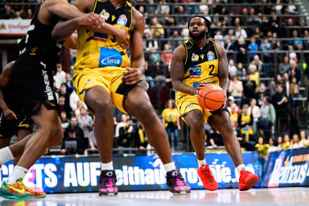 Ludwigsburg, BBL - 25 26 - MHP Riesen Ludwigsburg vs. Basketball Loewen Braunschweig Traveon Buchanan (Ludwigsburg) Ludwigsburg MHP Arena Baden-Württemberg Deutschland