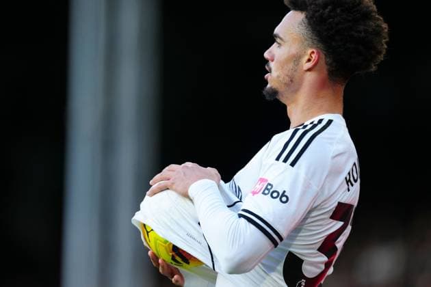 Antonee Robinson of Fulham Fulham v Brighton and Hove Albion, Premier League, Football, Craven Cottage, London, UK - 24 Jan 2026London Craven Cottage United Kingdom EDITORIAL USE ONLY No use with unauthorised audio, video, data, fixture lists, club league logos or live services. Online in-match use limited to 120 images, no video emulation. No use in betting, games or single club league player publications. Copyright: xJavierxGarcia Shutterstockx 16425974gs