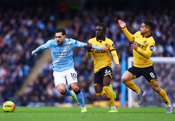 Rayan Cherki of Manchester City and Mateus Mane of Wolverhampton Wanderers Manchester City v Wolverhampton Wanderers, Premier League, Football, Etihad Stadium, Manchester, UK - 24 Jan 2026Manchester Etihad Stadium United Kingdom EDITORIAL USE ONLY No use with unauthorised audio, video, data, fixture lists, club league logos or live services. Online in-match use limited to 120 images, no video emulation. No use in betting, games or single club league player publications. Copyright: xMattxWest Shutterstockx 16425986bm