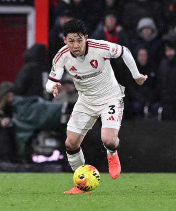 Bournemouth v Liverpool, Premier League Wataru Endo (3) of Liverpool during the Premier League match between Bournemouth and Liverpool at the Vitality Stadium, Bournemouth, UK on 24 January 2026. Bournemouth Vitality Stadium Dorset UK Editorial use only DataCo restrictions apply See www.football-dataco.com , Copyright: xGrahamxHuntx PSI-23639-0275