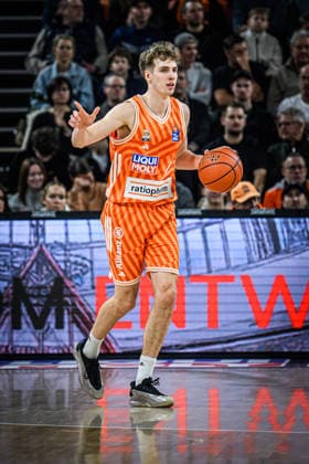 Neu Ulm, Deutschland, 24.01.26: Tobias Jensen (ratiopharm ulm) in Aktion, am Ball, Einzelaktion waehrend des Basketball Bundesliga Spiels zwischen ratiopharm ulm vs MLP Academics Heidelberg in der ratiopharm Arena am 24. Januar 2026 in Neu Ulm, Deutschland. (Foto von Harry Langer DeFodi Images) ratiopharm Arena, Germany, 24.01.26: Tobias Jensen (ratiopharm ulm) controls the Ball during the Basketball Bundesliga match between ratiopharm ulm vs MLP Academics Heidelberg at Neu Ulm on January 24, 2026 in ratiopharm Arena, Germany. (Photo by Harry Langer DeFodi Images) (Photo by Harry Langer DeFodi Images) -
