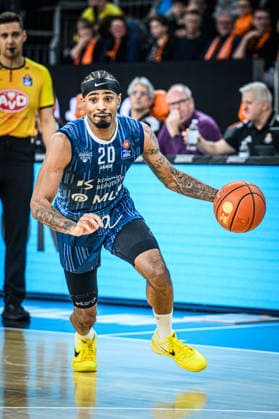 Neu Ulm, Deutschland, 24.01.26: Michael Weathers (MLP Academics Heidelberg) in Aktion, am Ball, Einzelaktion waehrend des Basketball Bundesliga Spiels zwischen ratiopharm ulm vs MLP Academics Heidelberg in der ratiopharm Arena am 24. Januar 2026 in Neu Ulm, Deutschland. (Foto von Harry Langer DeFodi Images) ratiopharm Arena, Germany, 24.01.26: Michael Weathers (MLP Academics Heidelberg) controls the Ball during the Basketball Bundesliga match between ratiopharm ulm vs MLP Academics Heidelberg at Neu Ulm on January 24, 2026 in ratiopharm Arena, Germany. (Photo by Harry Langer DeFodi Images) (Photo by Harry Langer DeFodi Images) -